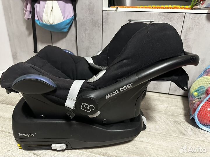 Автолюлька maxi cosi с базой