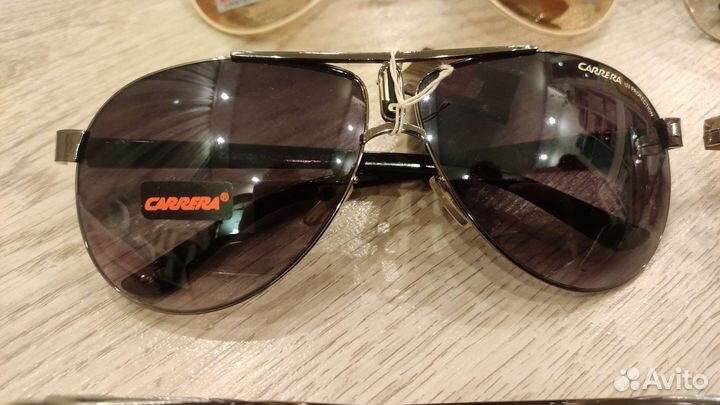 Солнечные очки одним лотом