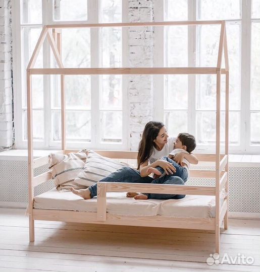 Кровать чердак из массива сосны