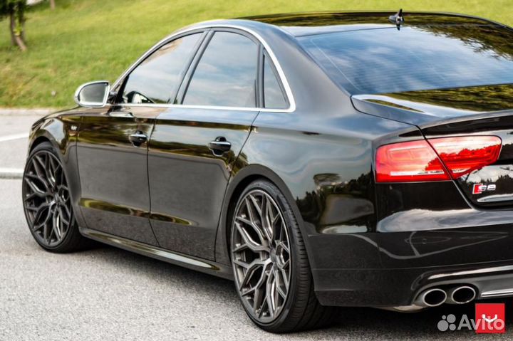 Кованные диски GT Forged R20 5x112 на Audi S8