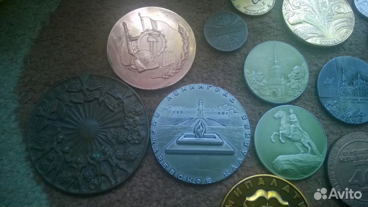 Медали настольные