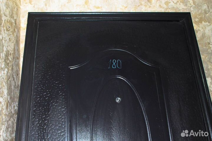 Дверь входная металлическая