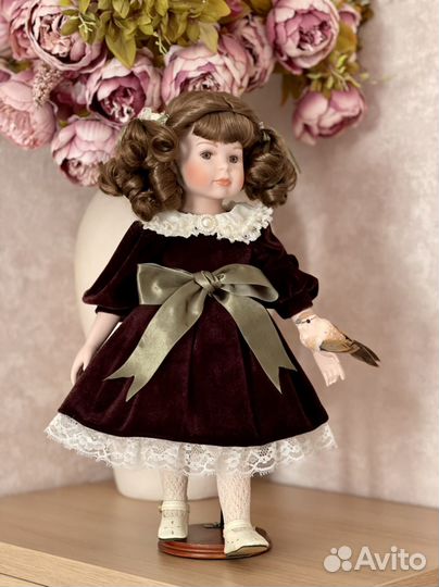 Бронь Фарфоровая куколка Leonardo Collection