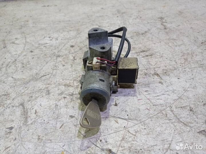 Замок зажигания Субару