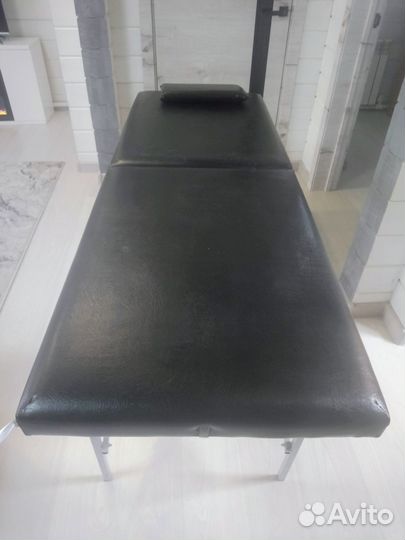 Массажная кушетка