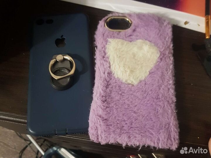 Чехлы на iPhone 7