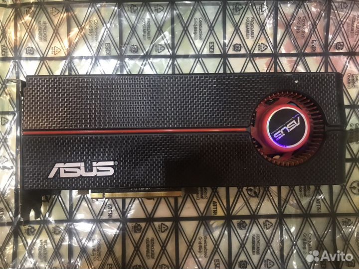 Asus ATI Radeon HD 5870