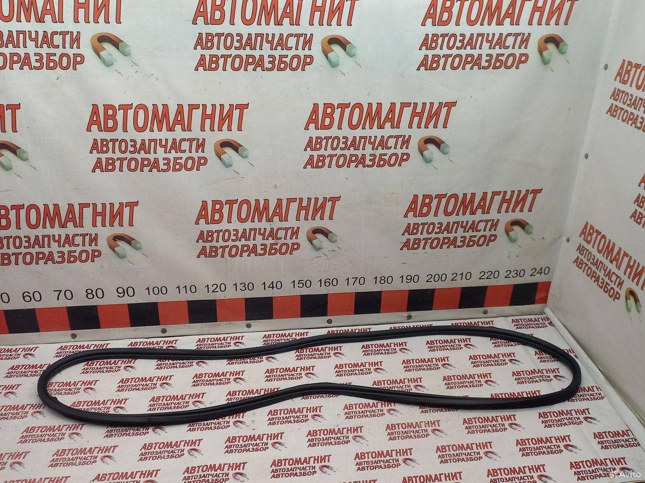 Уплотнитель крышки багажника Джили Монжаро