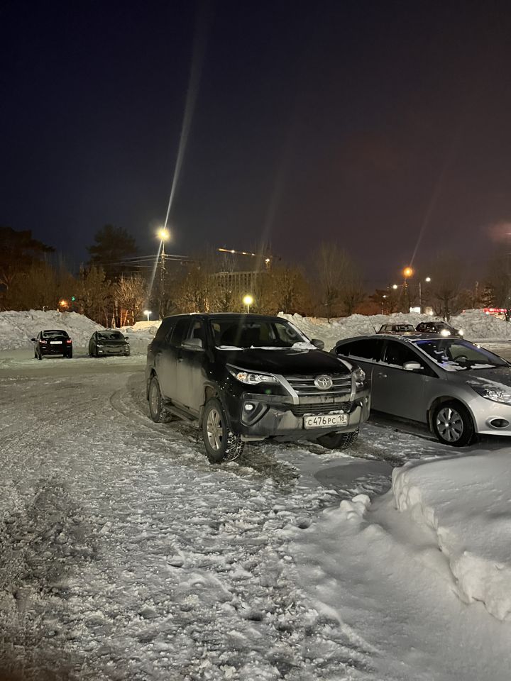 Toyota Fortuner: фото из отзыва