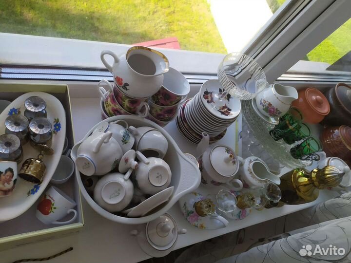 Куча посуды, соусники, чайники, кружки, антиквар