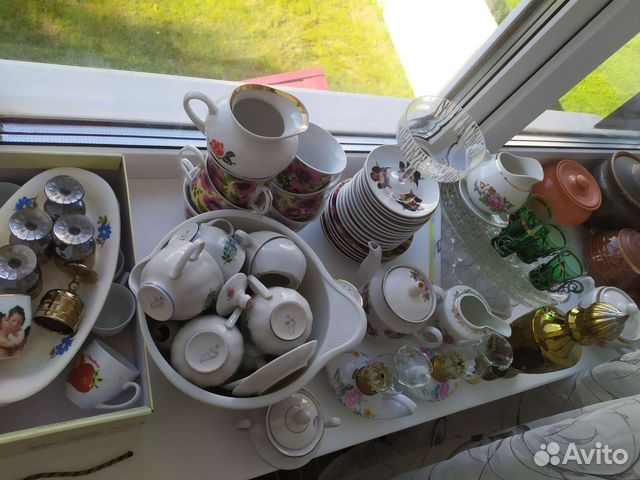 Куча посуды, соусники, чайники, кружки, антиквар