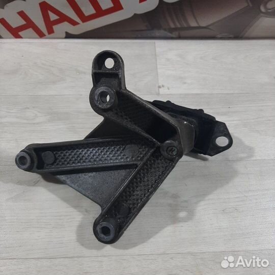 Подушка МКПП LADA Largus 2013