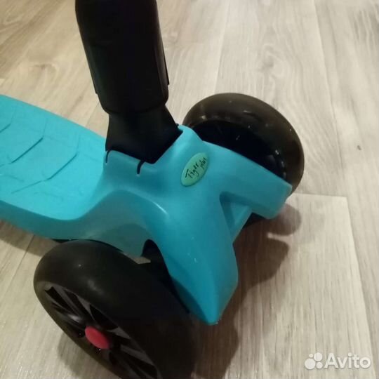 Самокат детский со светящимися колесами