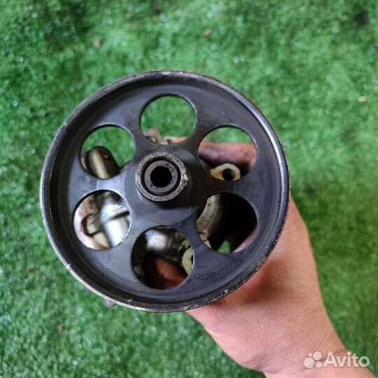 Насос гур Renault Trafic 1.9DCI