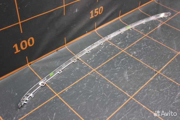 Volkswagen Touareg NF - Молдинг бампера заднего