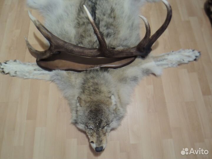 Вешалка из рога оленя