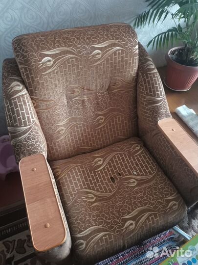 Продам кресло 2 шт