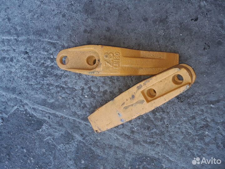 Зуб болтовой sdlg 933/936 центральный