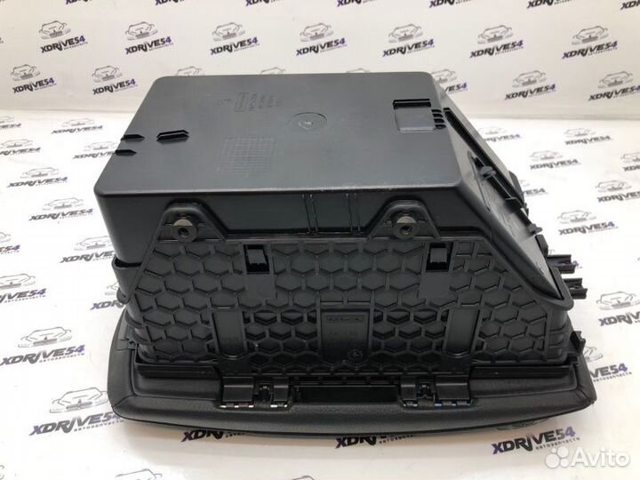 Подлокотник Bmw X5 E70 N57D30A 2011