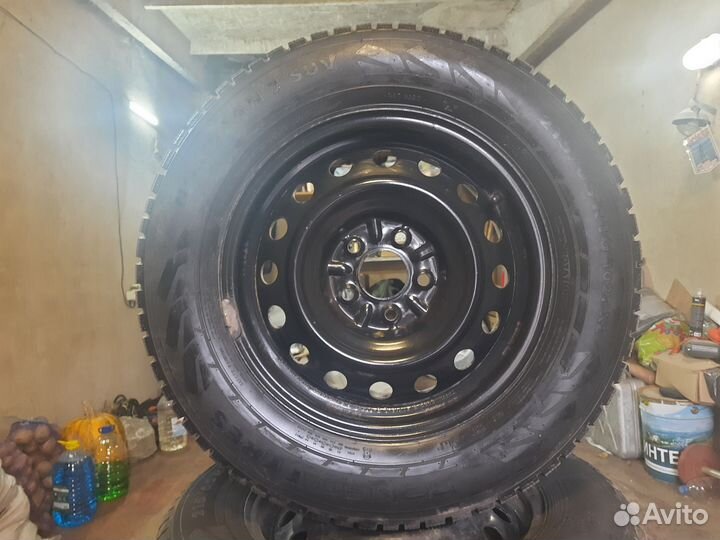 Nokian Tyres Nordman 7 SUV 215/65 R16