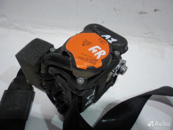 Ремень безопасности правый Audi A1 (2010-2018г)