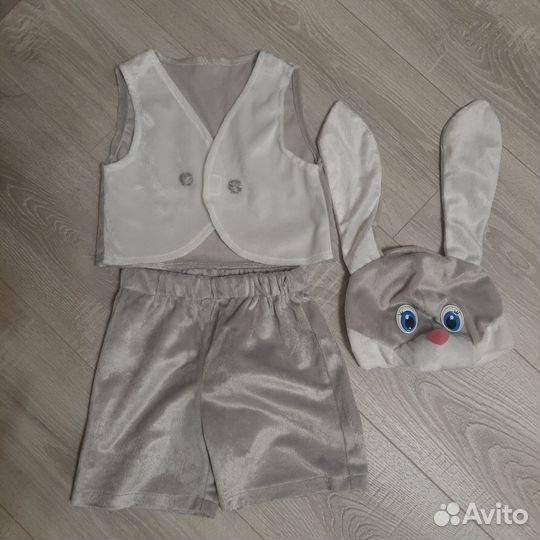 Продам новогодний костюм на рост 100-104