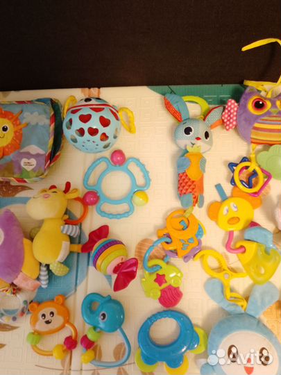 Погремушки для малыша