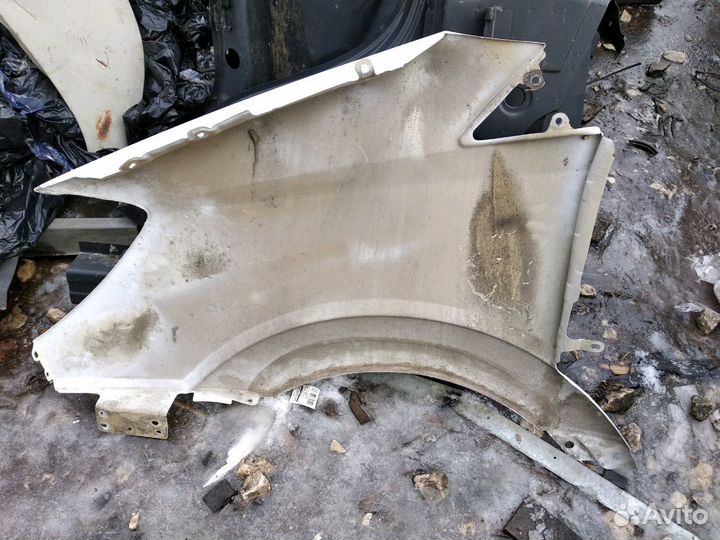 Крыло Mercedes sprinter classic