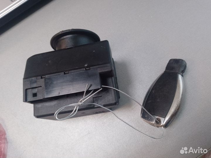 Замок зажигания мерседес A2205450908