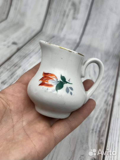 Чашка и молочник миниатюрные