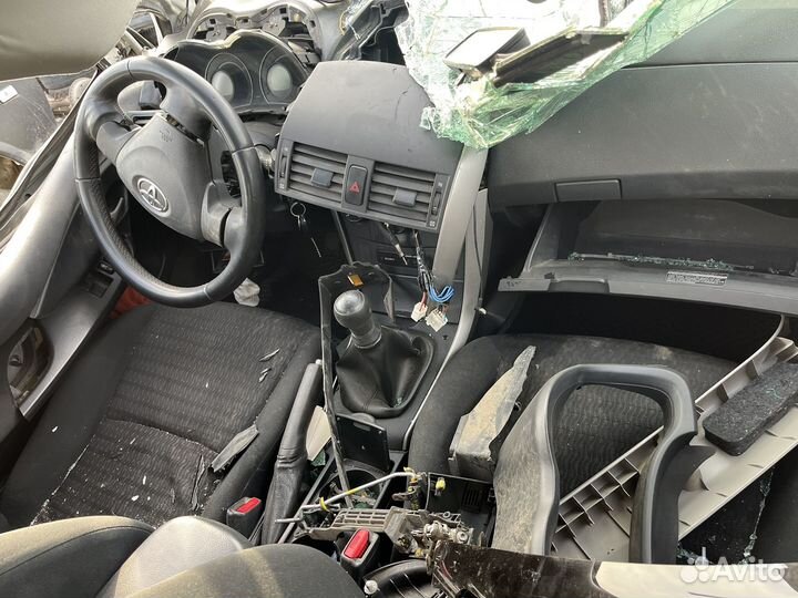 Toyota corolla e150 в разборе