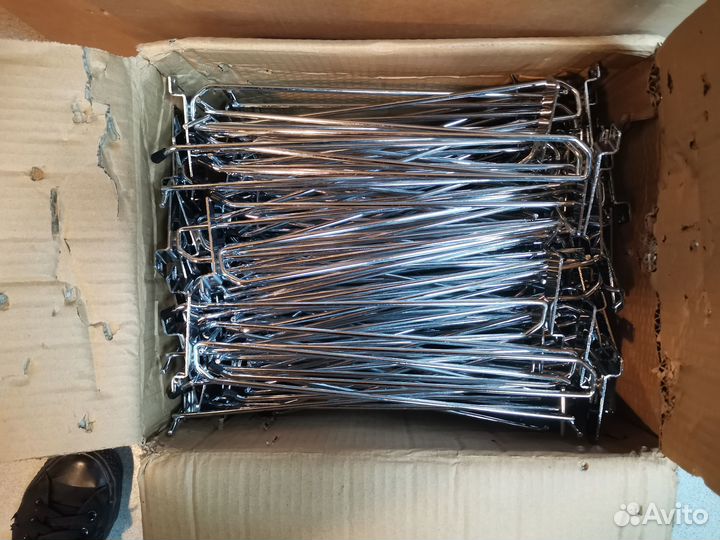 Крючки и кронштейны для экономпанелей