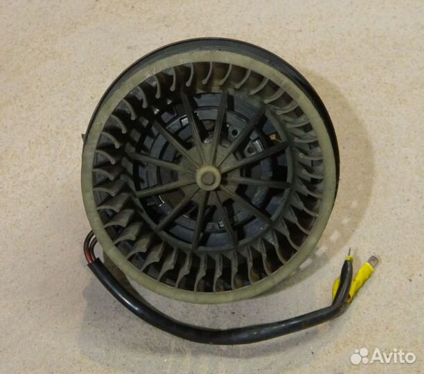 Моторчик печки VW Passat b3