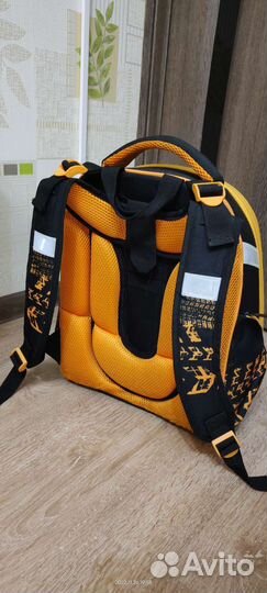 Школьный рюкзак