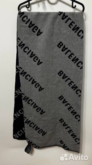 Balenciaga scarf оригинал