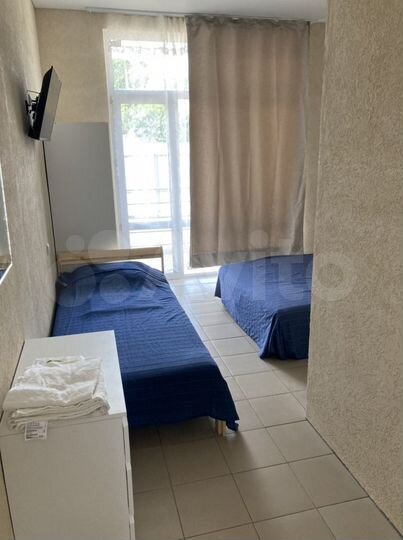 Комната 24 м² в 6-к., 1/2 эт.