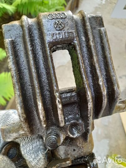 Суппорт с диском