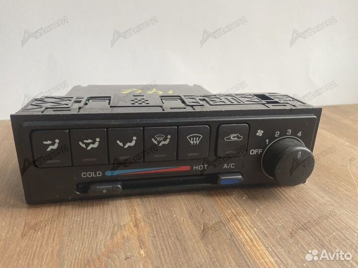 Блок управления печкой Nissan Bluebird Sylphy G10