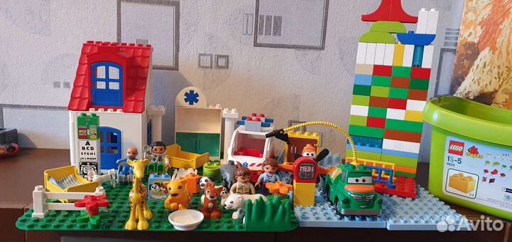 Lego duplo больница, зоопарк, дополнительные блоки