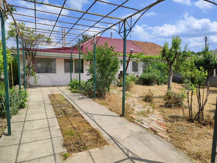 Дом 60 м² на участке 2 сот.