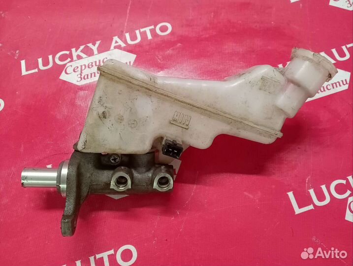 Главный тормозной цилиндр Киа Рио 4 АКПП