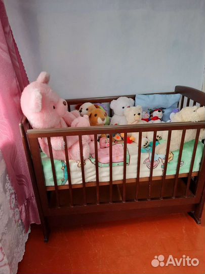 Детская кроваткас матрасом Маятник+ящик для белья