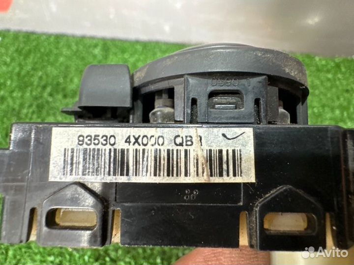 Блок управления зеркалами Kia Rio 3 Ub 11-17