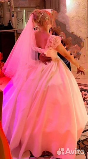 Платье свадебное, туфли и др