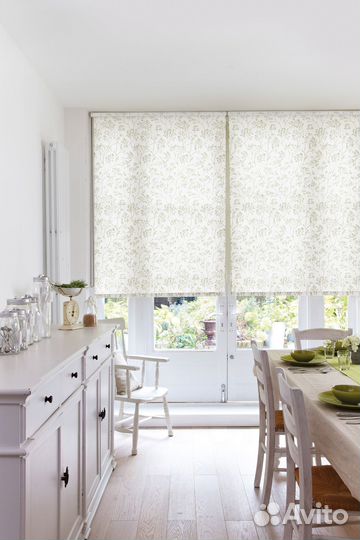 Рулонные шторы в спальню блэкаут