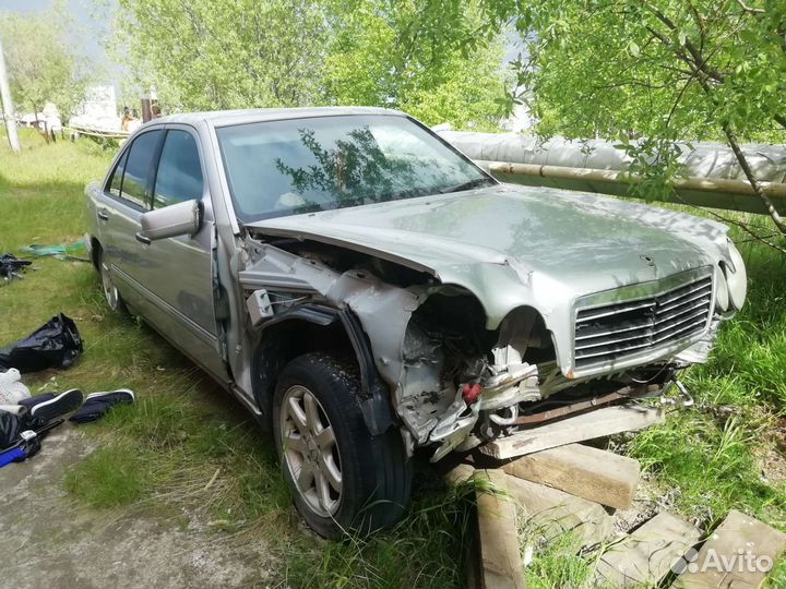 Mercedes-Benz E-класс 2.0 AT, 1998, битый, 400 000 км