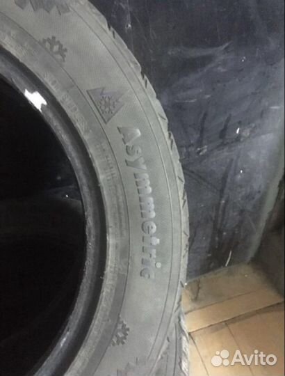 Kumho I'Zen KW15 255/55 R18
