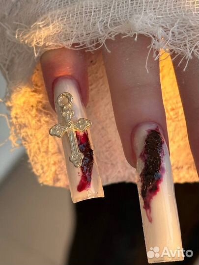 Модель на маникюр и наращивание