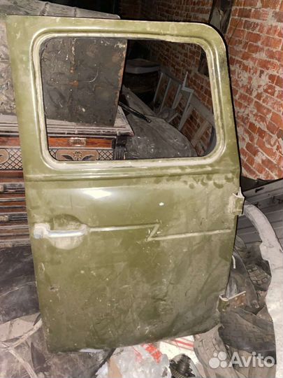 Продам дверь на А/М Урал