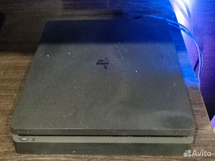 Sony playstation 4 PS4 slim 1tb